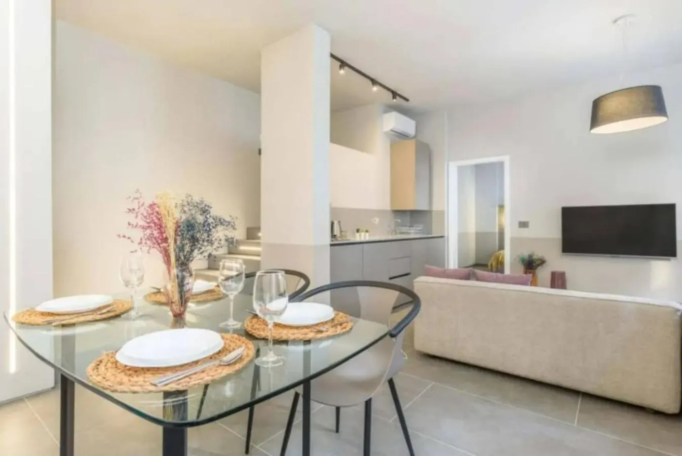 Steps 1Br In Gemmayze Beirut